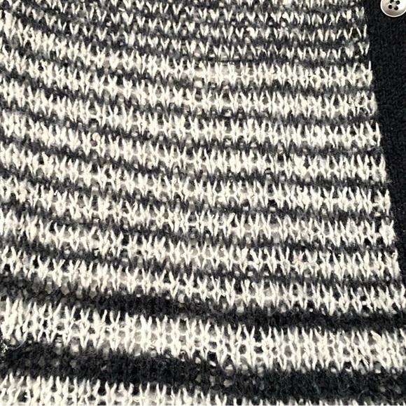 "Roxy" black and white striped button front lightweight knit cardigan- M - Picture 11 of 13
